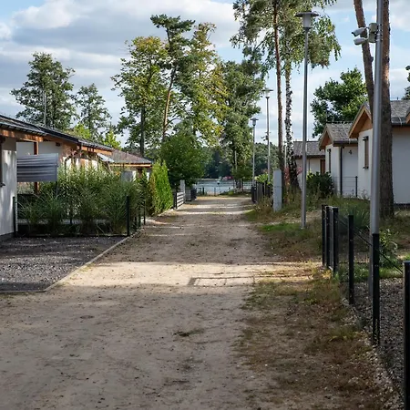 Marina House - Caloroczny 度假居 *